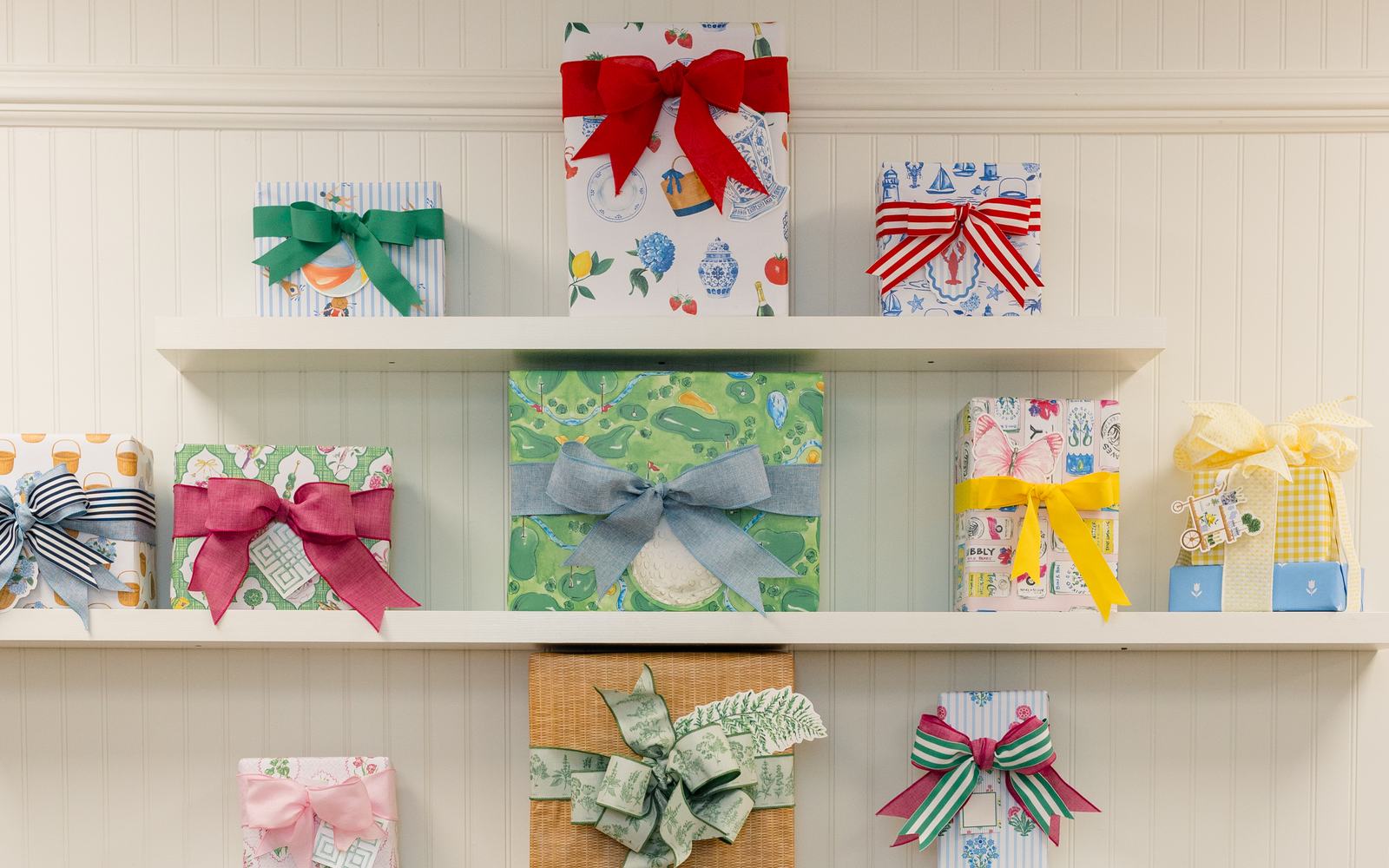 Gift & Wrap at Party Properly